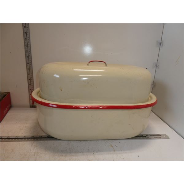 Large Lidded Enamel Cook Pot