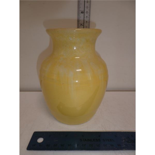 Medalta Yellow Stone Vase