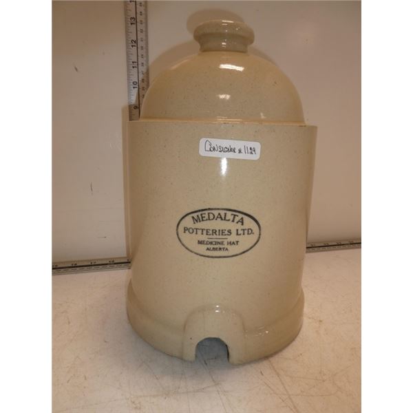 Medalta Stone Chicken Waterer