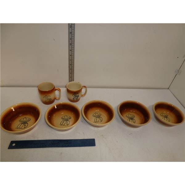 Watt Stoneware Bowls and Cups