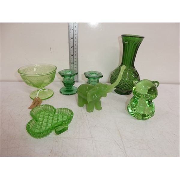 Small Uranium Glass   bowl /candy dish,