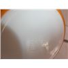 Image 5 : 3 Pyrex Orange Grain mixing  bowls