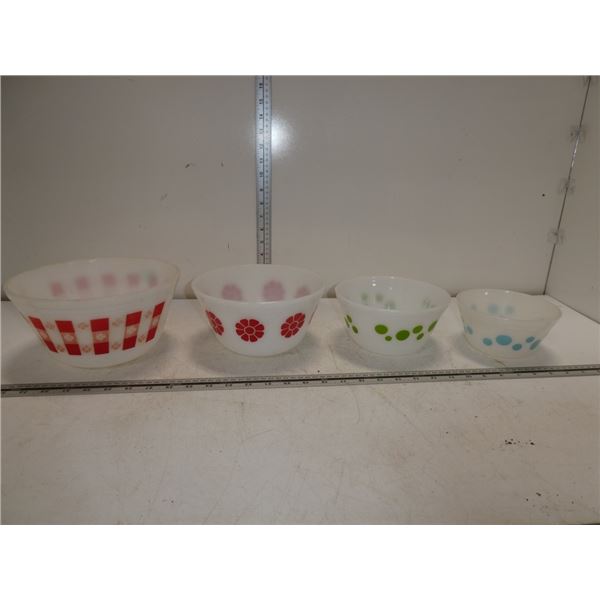 4 Fireking Glass  Bowls