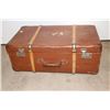 Image 1 : Large Vintage Suitcase