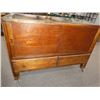 Image 3 : Antique Showcase
