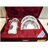 Image 4 : Asian Themed Kutahya  2 Cups and 2 Saucers in Box,