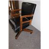 Image 2 : Vintage Rolling Desk Chair