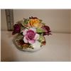 Image 8 : Royal Albert Music Box and Flower Decor