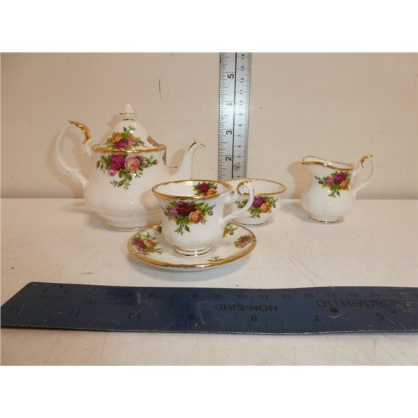 Royal Albert  Children's Teapot, Cream and Sugar,