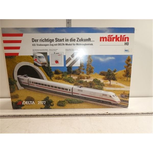 Marklin Train Set with Delta 2977