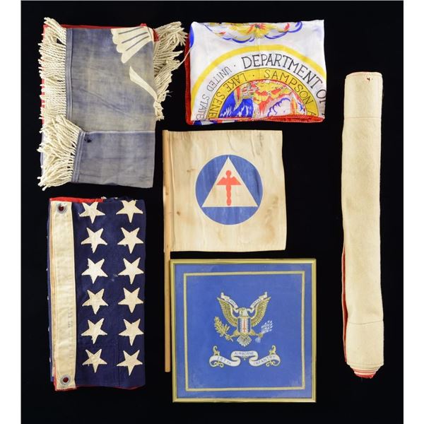 GROUP OF AMERICAN WW2 ERA FLAGS & BANNERS.