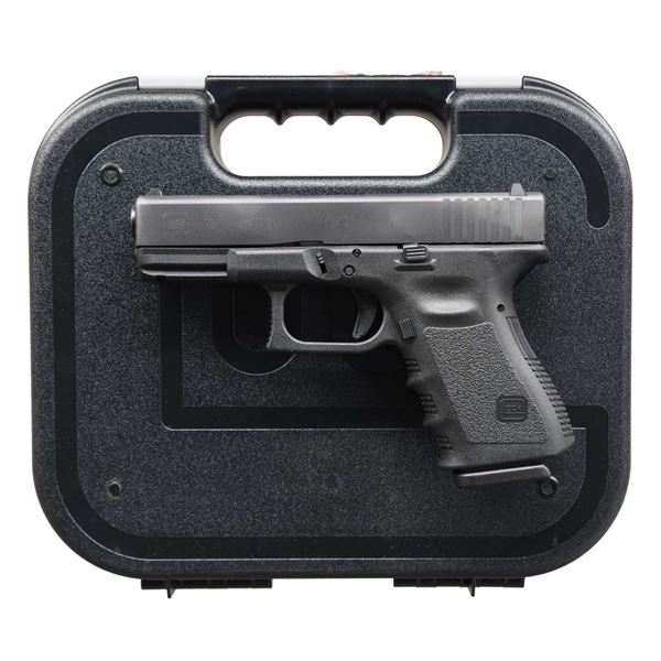 GLOCK 19 SEMI AUTO PISTOL.