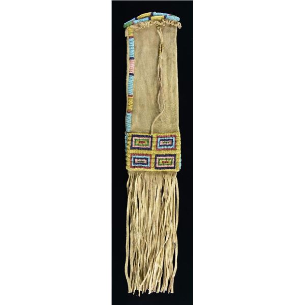 FINE DECORATIVE AMERICAN INDIAN PIPE BAG.