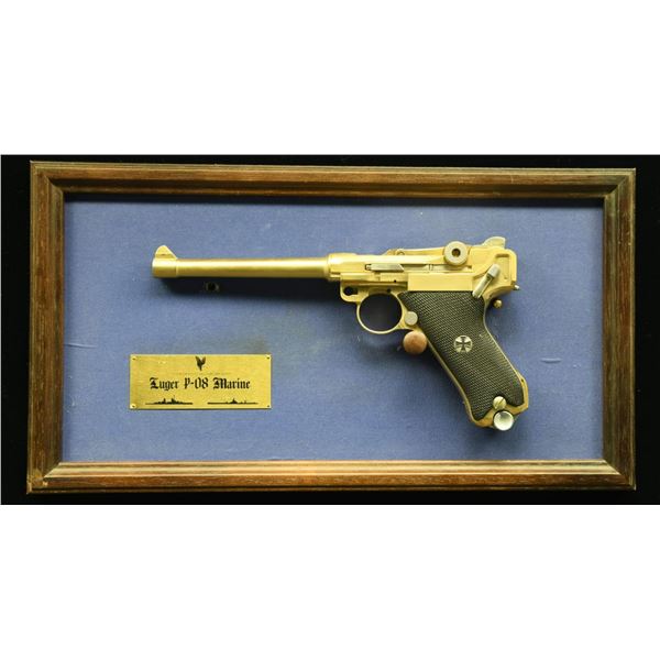 MARUSHIN P08 NAVY LUGER COMMEMORATIVE DISPLAY GUN.