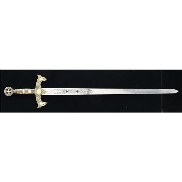 10 FANTASY OR FRATERNITY SWORDS.