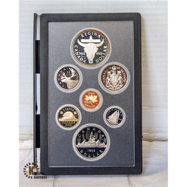 61)RCM DOUBLE DOLLAR COIN SET SILVER