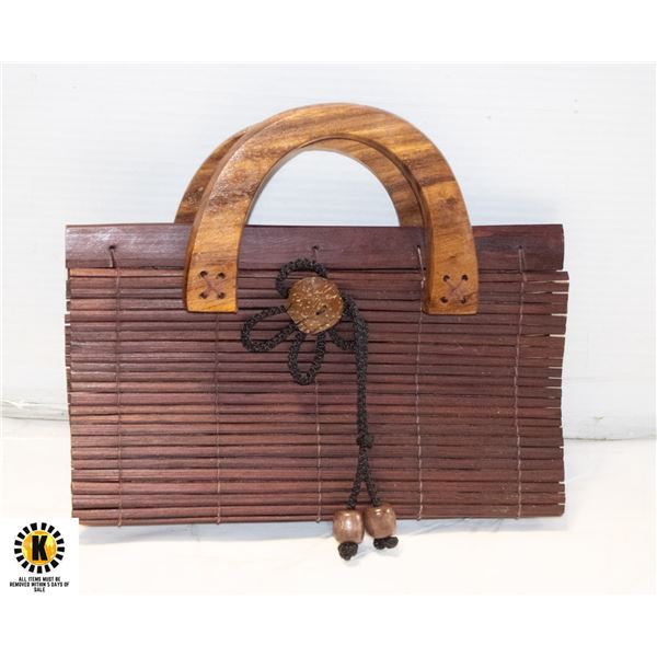 VTG. BOHO BROWN BAMBOO SLAT PURSE