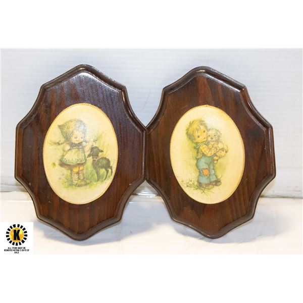 VTG. 2 DECOUPAGEÿ HUMMEL WOODEN PLAQUES
