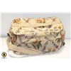 Image 1 : VTG. FLORAL TAPESTRY BAG LUNCH/MAKEUP?ETC