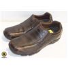 Image 1 : MENS SZ 9.5 BROWN SKETCHERS SHOES