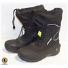 Image 1 : WOMENS BAFFIN WINTER BOOTS SZ 10