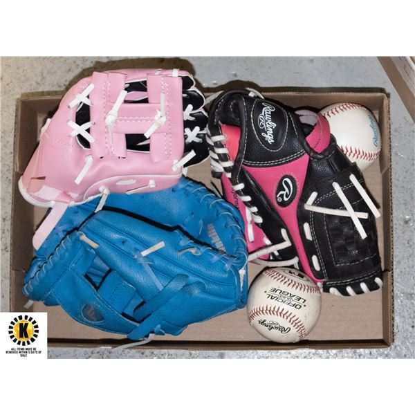 FLAT OF KIDS BASEBALL GLOVES LH CATCH WITH 2