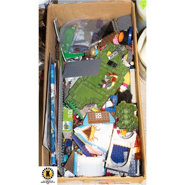 BOX OF MEGA BLOKS