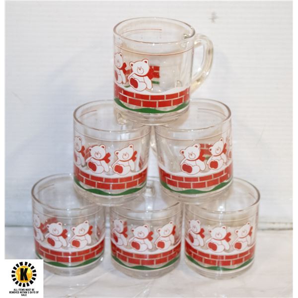 BOX OF CLEAR CHRISTMAS BEAR MUGS