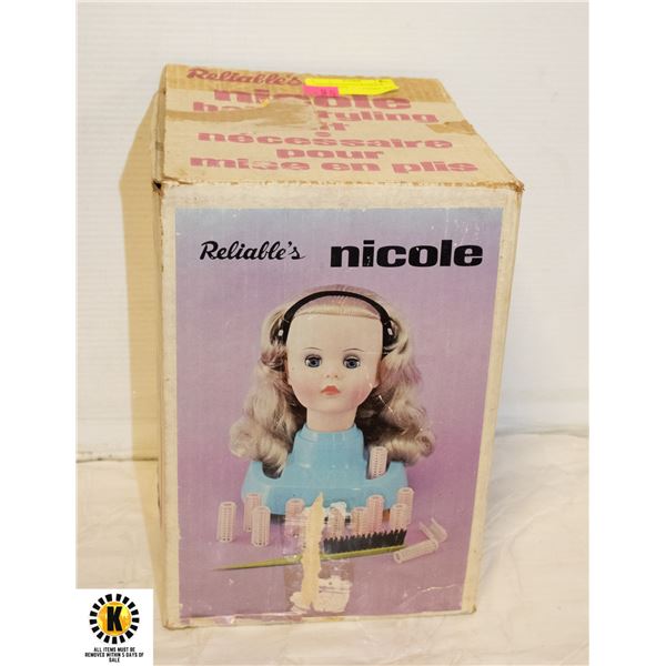 RELIABLES NICOLE W/LOTS OF ACCESSORIES
