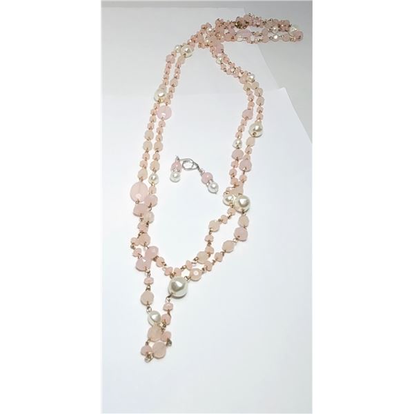 30)  NATURAL 40" ROSE QUARTZ AND PEARL NECKLACE