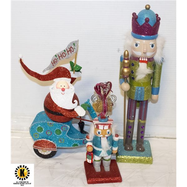 SCOOTER SANTA & NUTCRACKER