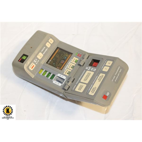 STAR TREK TR-560 TRICORDER 1993 PLAYMATES