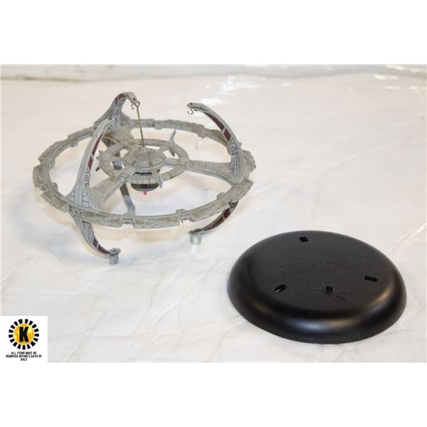 STAR TREK DEEP SPACE NINE 2001