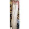 Image 1 : DAVIDS BRIDAL WEDDING DRESS SIZE 8 W/VALE