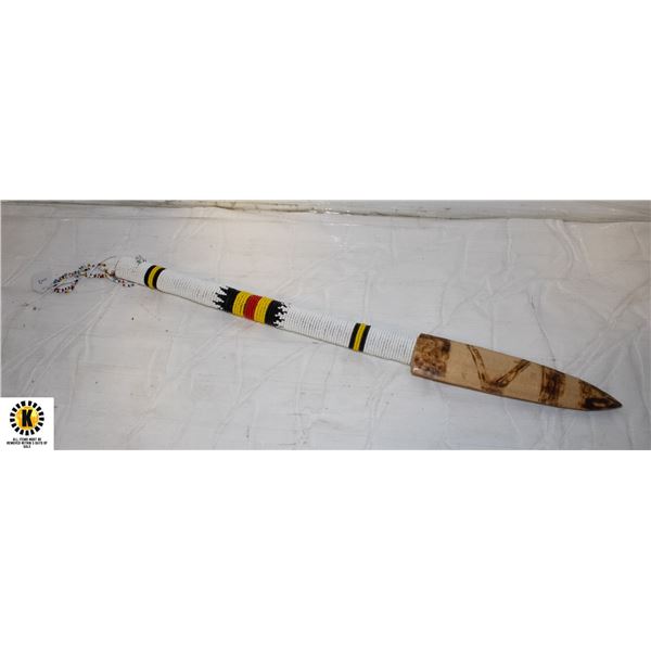 VINTAGE BEADED HAND MADE NATIVE PADDLE