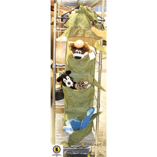 BOX WITH HANGING NYLON FABRIC DRAGON