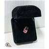 Image 1 : 10K GOLD PENDANT WITH A PINK STONE