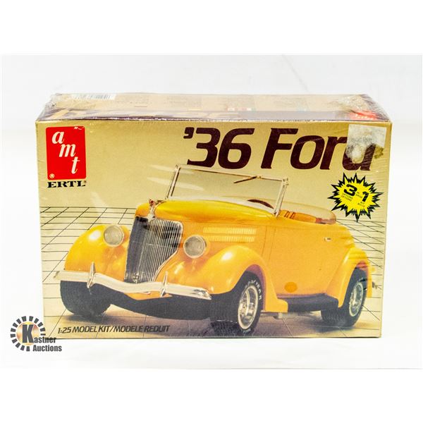 ESTATE COLLECTIBLE VINTAGE 1:25 SCALE MODEL