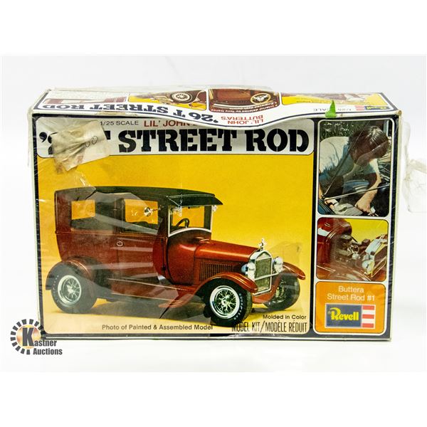 ESTATE COLLECTIBLE VINTAGE 1:25 SCALE MODEL