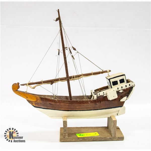VTG FOLK ARK EAST COAST FISHING TRAWLER MODEL