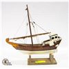Image 1 : VTG FOLK ARK EAST COAST FISHING TRAWLER MODEL