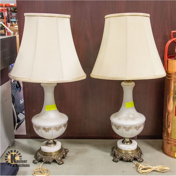 PAIR OF MID-CENTURY TABLE LAMPS, 28 INCHES TALL