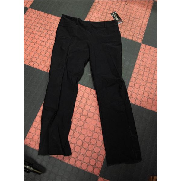 NEW WITH TAGS SIZE 18 WOMENS BOOT CUT STRETCH PANT