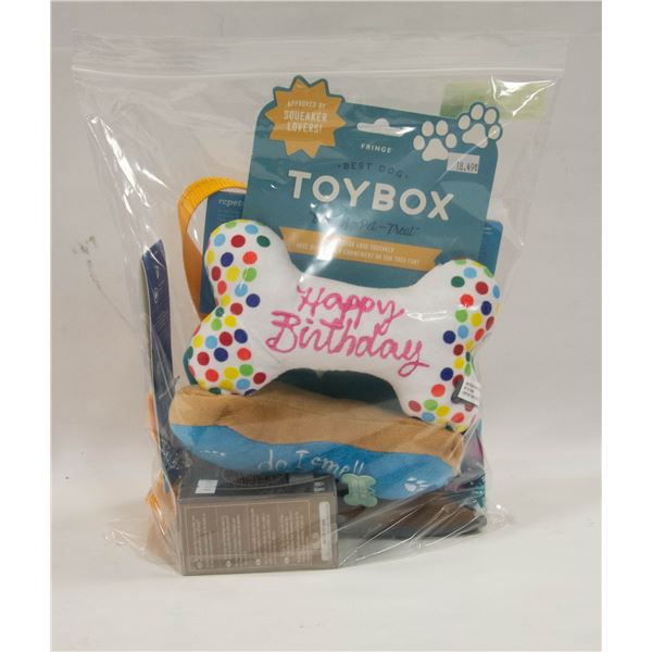 ASSORTED DOG BAG WITH MED HARNESS, GOLD LEASH