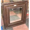 Image 1 : FRAMED MIRROR