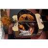 Image 1 : LARGE LOT OF WITCH/HORROR THEMED