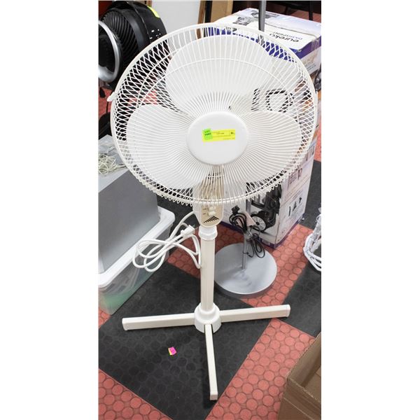 16" OSCILLATING FLOOR FAN