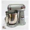 Image 1 : CUISINART PRECISION MIXER W/ATTACHMENTS