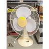 Image 1 : HOMESTYLES OCILLATING FAN