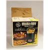 Image 1 : GE MINI FRY DEEP FRYER IN AN ORIGINAL BOX